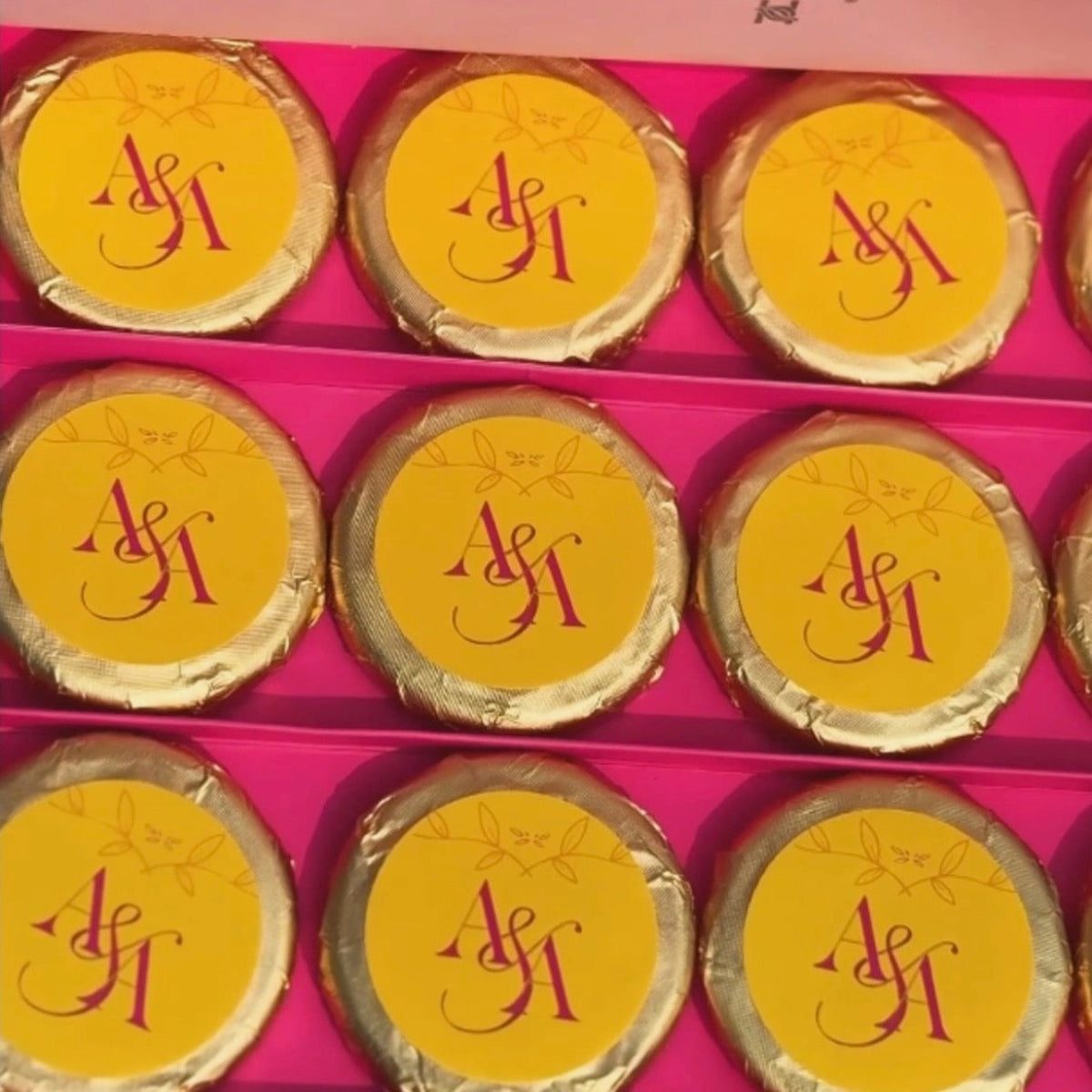 Quirky Fusion Wedding - Biscuit Chocolate Box (12pcs)-2