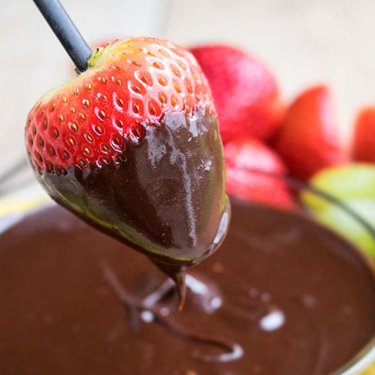 a Classic recipe of the chocolate fondue. Made it's way through from the Switzerland! Make way and get to collecting the stuff required to make it :)