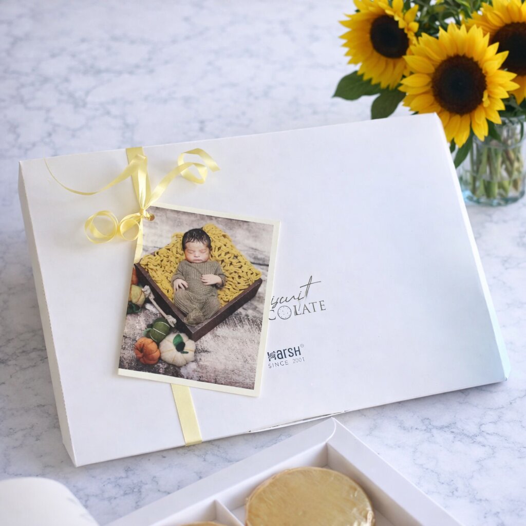 Biscuit Chocolates Box of 6 - New Born Announcement