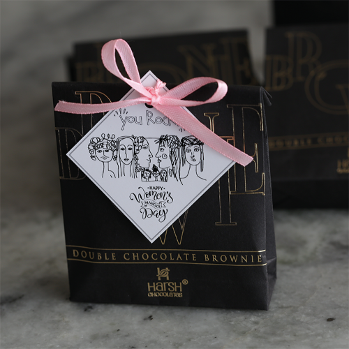 Milk Rectangular (Box) 12 Pieces Hand Made Chocolate Gift at Rs 599/box in  Mumbai